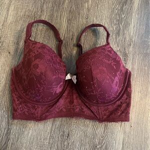 Body by Victoria lightly lined bra size 34DD